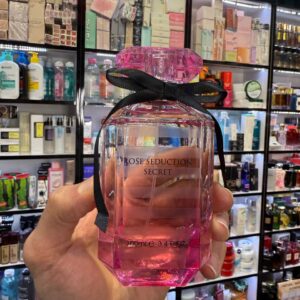 عطر ویکتوریا سکرت بامب شل فرگرانس ورلد (رز سدکشن سکرت) | Fragrance World Rose Seduction Secret