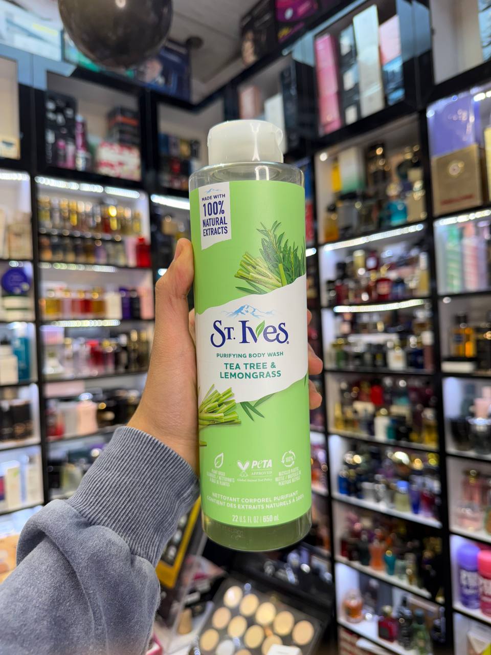 IMG_20241210_170344_234.jpg شامپو بدن سینت ایوز مدل چای سبز و گیاه لیمو - St. Ives - Image 2