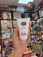 کرم دست وازلین مدل مرطوب کننده و جوانساز - Vaseline - Image 2