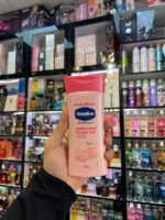 کرم مرطوب کننده وازلین مناسب برای دست و ناخن - Vaseline - Image 2