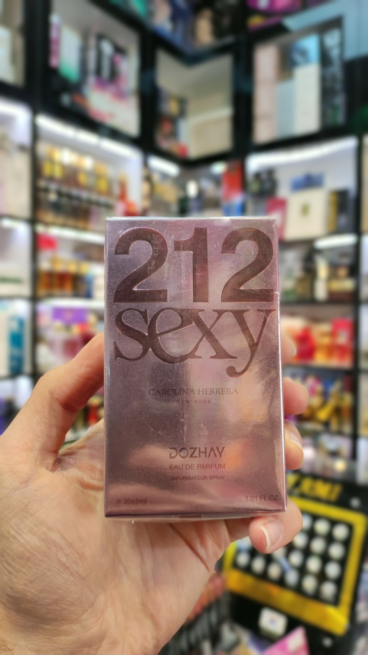 IMG_20241231_103105_762.jpg عطر مینیاتوری عطر کارولینا هررا 212 سک.سی زنانه دوژای | DOZHAY Carolina Herrera 212 s–y000202 - Image 4