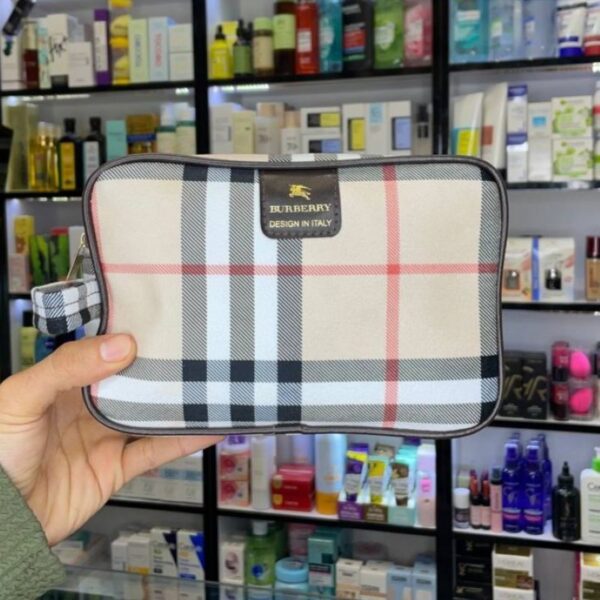 کیف لوازم آرایشی مستطیلی باربری - BURBERRY - Image 1