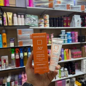 ضد آفتاب رنگی پوست چرب درماتیپیک (رز بژ) – DERMATYPIQUE