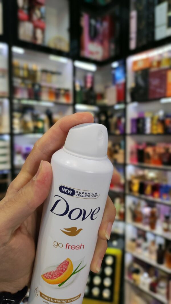 اسپری ضدتعریق داو زنانه رایحه گریپ‌فروت و علف لیمو – Dove - Image 3