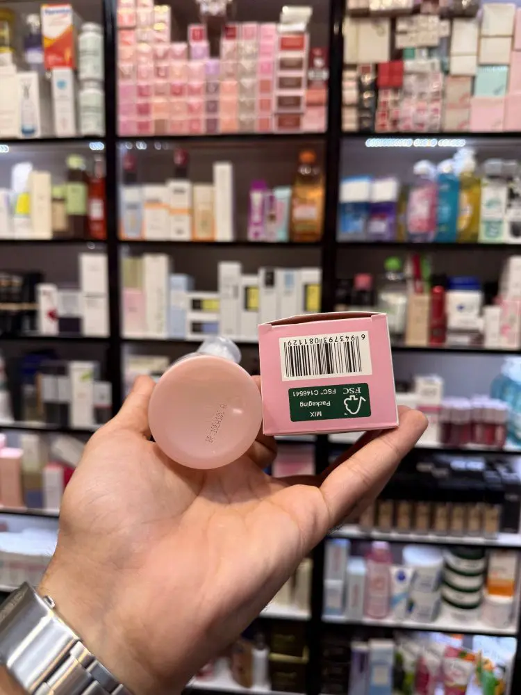 SHEGLAM-Radiant-By-Nature-Dry-Skin-Face-Cleanser-4 فوم شستشو پوست چرب شیگلم - SHEGLAM - Image 4