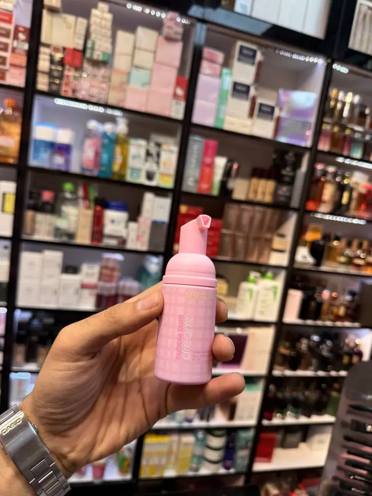 Sheglam-Dream-Foam-Cloud-Primer-5 فوم پرایمر ابری شیگلم - SHEGLAM - Image 4